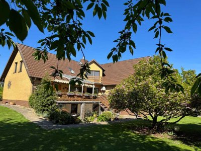 Helle u. geräumige 4-Zi.-Whg. mit 2 Balkonen und Gartennutzung