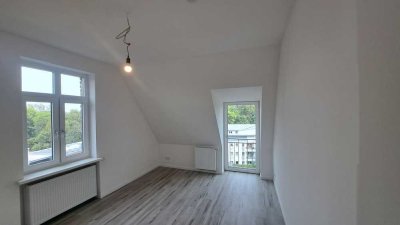 Charmante & großzügige Dachgeschosswohnung