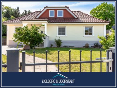 Saniertes Einfamilienhaus mit Vollkeller und Doppelgarage in ruhiger Lage von Stellau