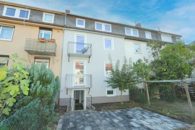 MIETEN MIT KAUFOPTION: Sanierte 2,5-Zimmer-Dachgeschosswohnung mit Dachboden | Bremen-Walle