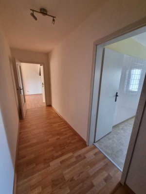Helle Dachgeschosswohnung mit 2,5 Zimmern im beliebten Paulusviertel