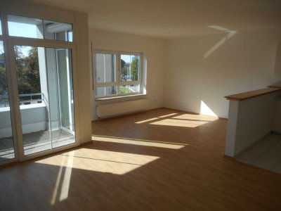 Helle 3-Zimmer-Wohnung in Gersthofer Stadt- Residenz