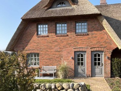 Charmante 2-Zimmer Maisonette-Wohnung mit Gartennutzung in Tinnum