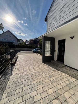 maklerfrei -kernsanierte Doppelhaushälfte (7 Zimmer), Garten & moderner Ausstattung in DTZ-Hexenberg