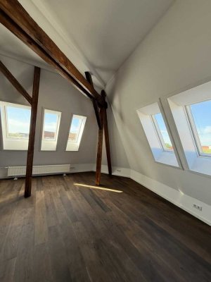 Exklusive 2-Zimmer Dachgeschosswohnung