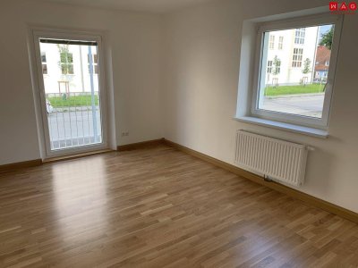 Helle Raumaufteilung und attraktive Lage: frisch sanierte 3-Zimmer-Erdgeschosswohnung mit besonderen Ausstattungsdetails und bezugsfertigem Komfort machen dieses Zuhause zu einer seltenen Gelegenheit!