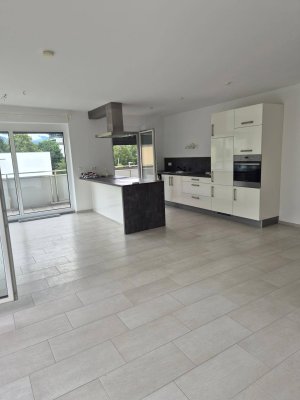 SCHWAZ - 5-Zimmer-Etagenwohnung 110 m² - Balkon, Dachterrasse