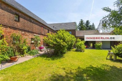IMMOBERLIN.DE - Historischer Vierseithof mit interessantem Gestaltungspotential