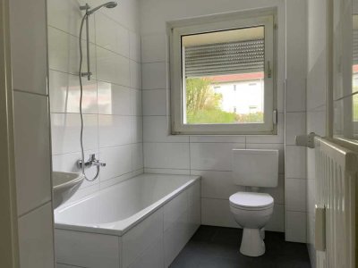 Frisch renovierte 2-Zimmer-Wohnung mit großzügigem Balkon