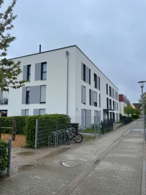 Neuwertige 2-Zimmer-Wohnung mit Terrasse, Garten und Einbauküche in Stutensee-Büchig