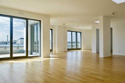 Exklusives Penthouse mit Wasserblick – 140 m², große Terrasse & Tiefgarage