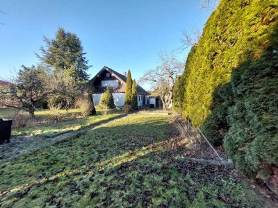 Freistehendes Einfamilienhaus mit viel Platz auf tollem, eingewachsenem Grund