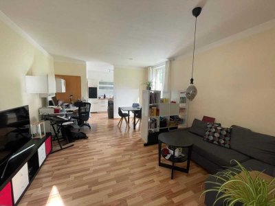 Zum Wohlfühlen: Helle 2-Zimmer-Wohnung in guter Lage von Kassel
