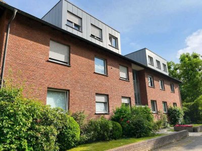 Frisch renoviert: Exklusive Dachgeschosswohnung mit großer Sonnenterrasse an der Jägerallee