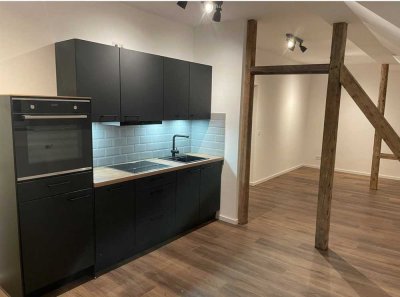 Altbau trifft Moderne - Top Sanierte Stadt Wohnung