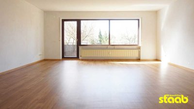 GROßZÜGIGE ETAGENWOHNUNG MIT BALKON *** AB/LEIDER