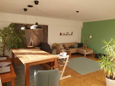 Zwischenmiete 22.7. - 23.9.: zentrale, möblierte 3 Zimmer Wohnung mit Balkon  in Kölner Südstadt