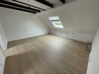 Stilvolle, modernisierte 2-Zimmer-Dachgeschosswohnung in Ahaus