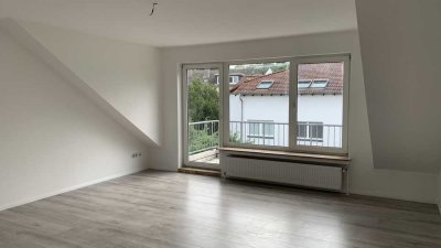 Großzügige, helle, 3,5 Raum-Wohnung mit Balkon und Gäste-WC im Herzen von Hattingen