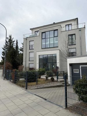 Exklusive, geräumige 2-Zimmer-Garten-Wohnung in Obermenzing/Pasing, München