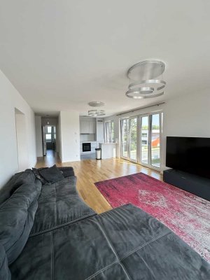 Helle moderne 3-Zimmerwohnung im Neubau mit hochwertiger Einbauküche und großem Süd-Balkon