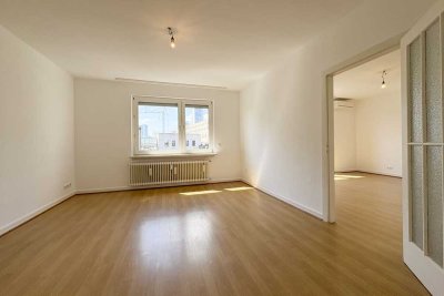 Frankfurt-City: Helle, geräumige 3-Zimmerwohnung an der Konstabler Wache