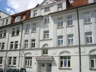 Schöne 1,5 Zimmer-Wohnung mit Parkett in ruhiger Lage!