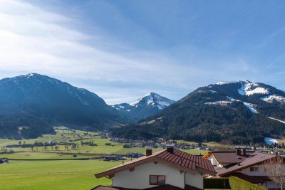 Sonniges Reihenhaus mit traumhaftem Panoramablick ( 05164 )