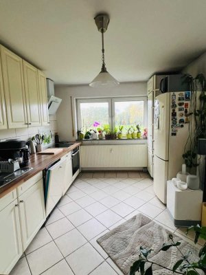 Helle 3,5-Zimmer Wohnung mit Balkon in Bergisch Gladbach, Paffrath.