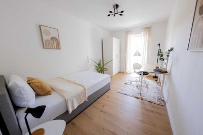 Frisch renovierte 1-Zi-Whg. in Passau - möbliert, Balkon & Blick aufs Wasser