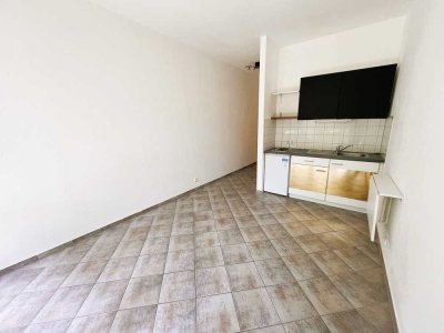 Helle 1-Zimmer-Wohnung mit Einbauküche und exklusiver Süd-Terrasse nahe Uniklinik in Freiburg