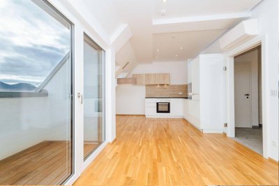 *ANLEGERWOHNUNG* I MODERNES PENTHOUSE I KLIMA I TERRASSE I SMART-HOME I DESIGN-KÜCHE I MODERNES BAD MIT BODENEBENE DUSCHE &amp; FENSTER I