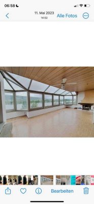 Renovierte 7 Zimmer Wohnung über 2 Etagen