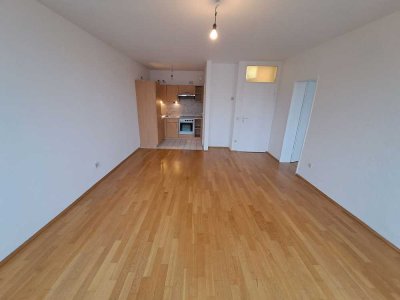 Aachen-Laurensberg: 2-Zimmer-Wohnung mit moderner Einbauküche und Balkon!