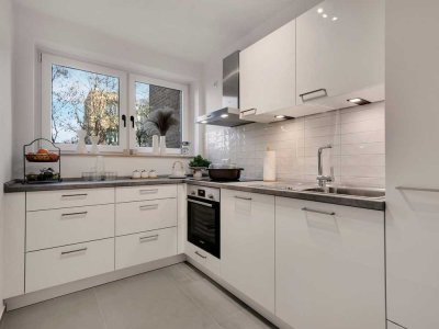 Wunderschöne renovierte 3-Zimmer-Wohnung mit Loggia, Aufzug und Stellplatz in Hannover