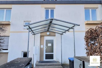 MEISER CONSULT-SANIERTE ZWEIZIMMERWOHNUNG MIT TERRASSE - GUTE RAUMAUFTEILUNG