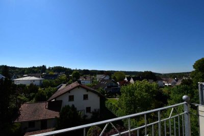 Maisonette-Wohnung mit herrlichem Blick in Diedorf zu vermieten