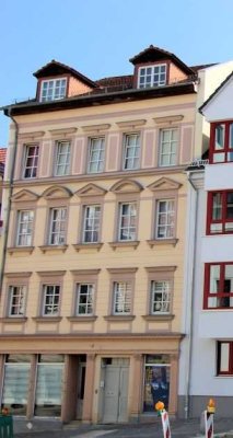 Zentral wohnen mit Balkon