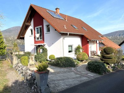 Wohnperle!  Schmuckes Einfamilienhaus mit Einliegerwohnung in bevorzugter Lage.
