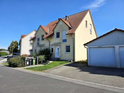 Gut vermietete Doppelhaushälfte (Nato-Haus) in Kemnath