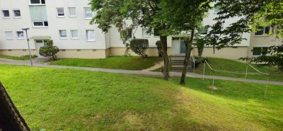 Exklusive 3-Raum-Wohnung mit Balkon und Einbauküche in Stuttgart Freiberg