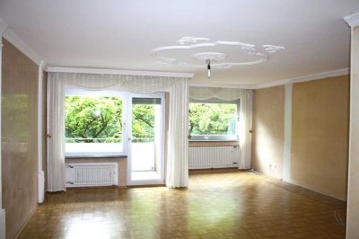 Gut geschnittene 4-Zimmer-Wohnung mit geräumigem Wohnzimmer und 2 Loggien