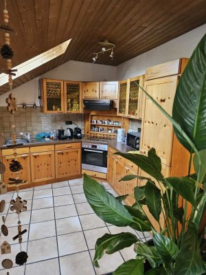Charmante 3,5-Zimmer Maisonette-Wohnung im 2. OG in Köln-Urbach