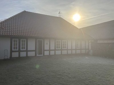 2-Zimmer-EG-Wohnung mit gehobener Innenausstattung mit Einbauküche in Wolbrechtshausen