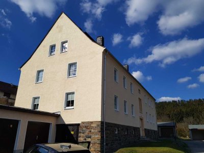 Auf Wunsch möbliert + Küche! Gemütliche 2-Raum-Wohnung zentrumsnah! Garage möglich