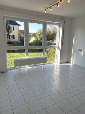 Helle & gepflegte 2,5-Zimmer-Wohnung, barrierefrei - ideal für seniorengerechtes Wohnen