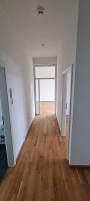 Moderne 2 - Zimmerwohnung mit zwei Balkonen!
