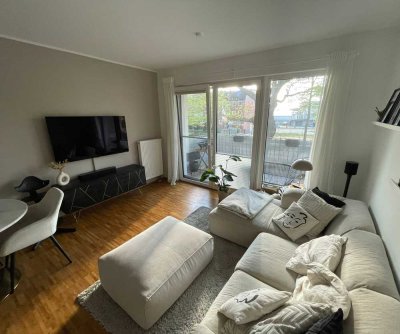 Exklusive, neuwertige 3-Raum-Wohnung mit gehobener Innenausstattung mit EBK in Hamburg Schnelsen
