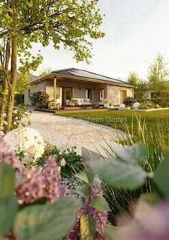 Jeden Tag ein Urlaubstag im massiven Winkelbungalow mit überdachter Terrasse in Gerstungen