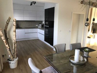 Neuwertige 3,5-Zimmer-Wohnung mit Balkon und Einbauküche in Bad Schwartau